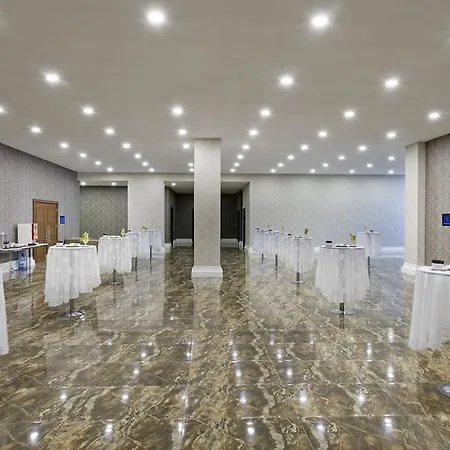 Grannos Thermal & Convention Center מלון