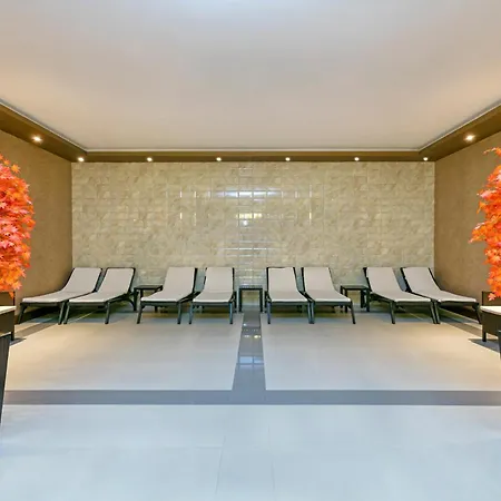מלון Grannos Thermal & Convention Center 5*